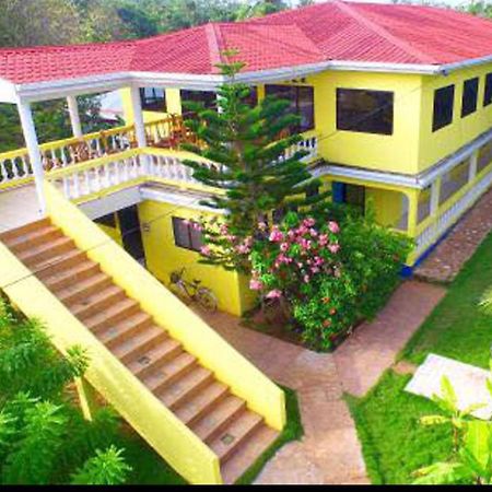 Sunshine Hotel Little Corn Island Buitenkant foto