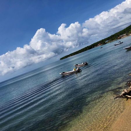 Sunshine Hotel Little Corn Island Buitenkant foto