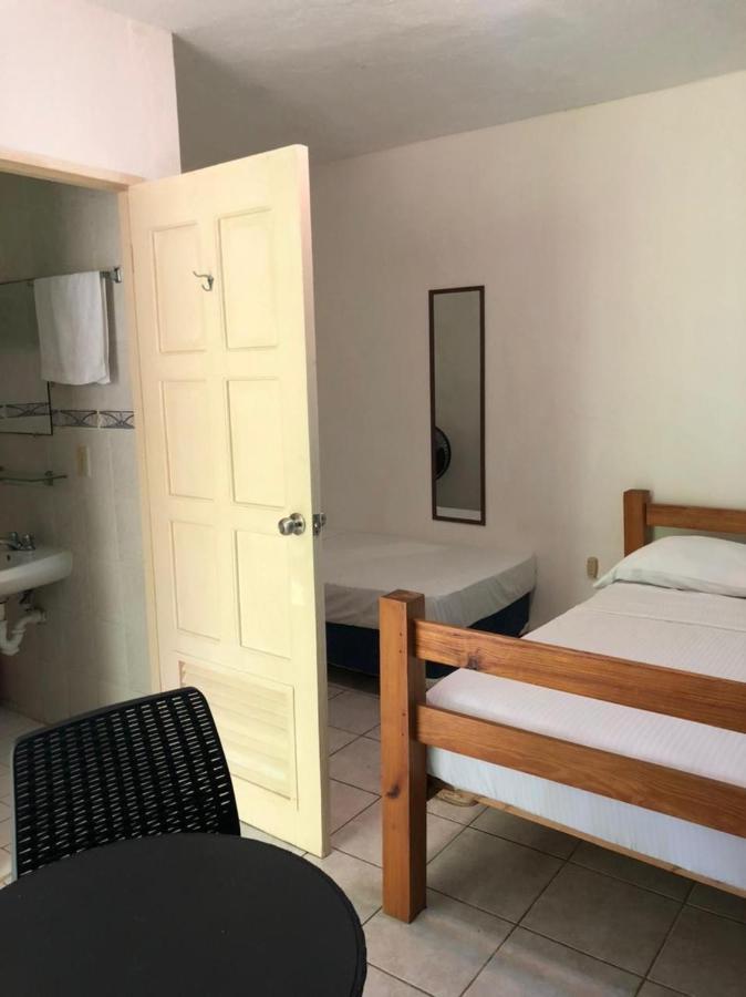 Sunshine Hotel Little Corn Island Buitenkant foto