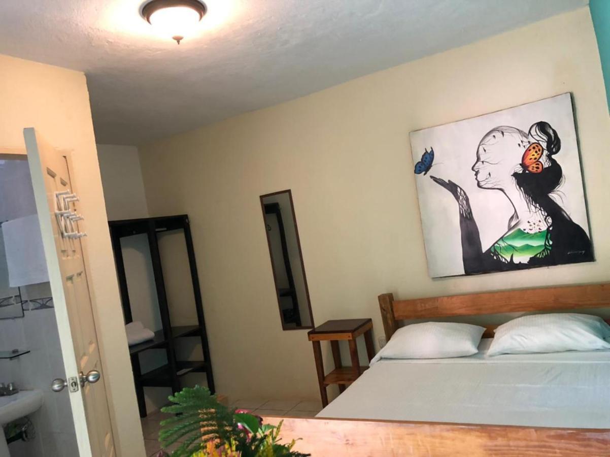 Sunshine Hotel Little Corn Island Buitenkant foto