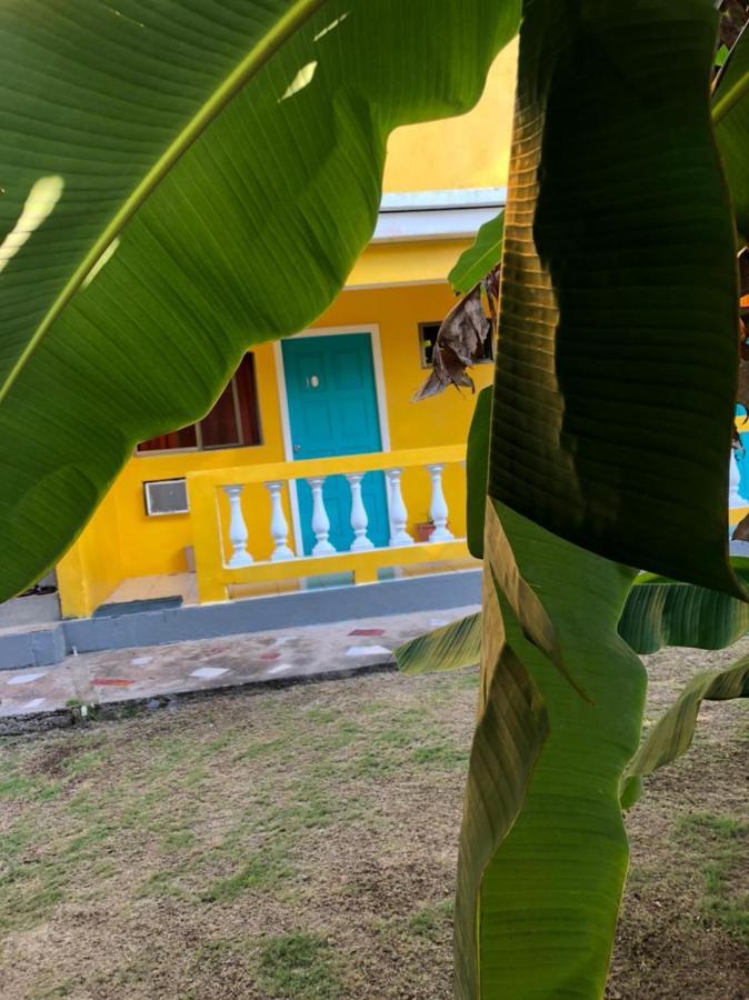 Sunshine Hotel Little Corn Island Buitenkant foto