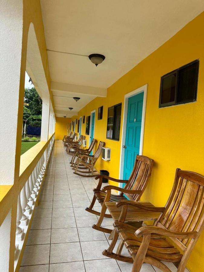Sunshine Hotel Little Corn Island Buitenkant foto