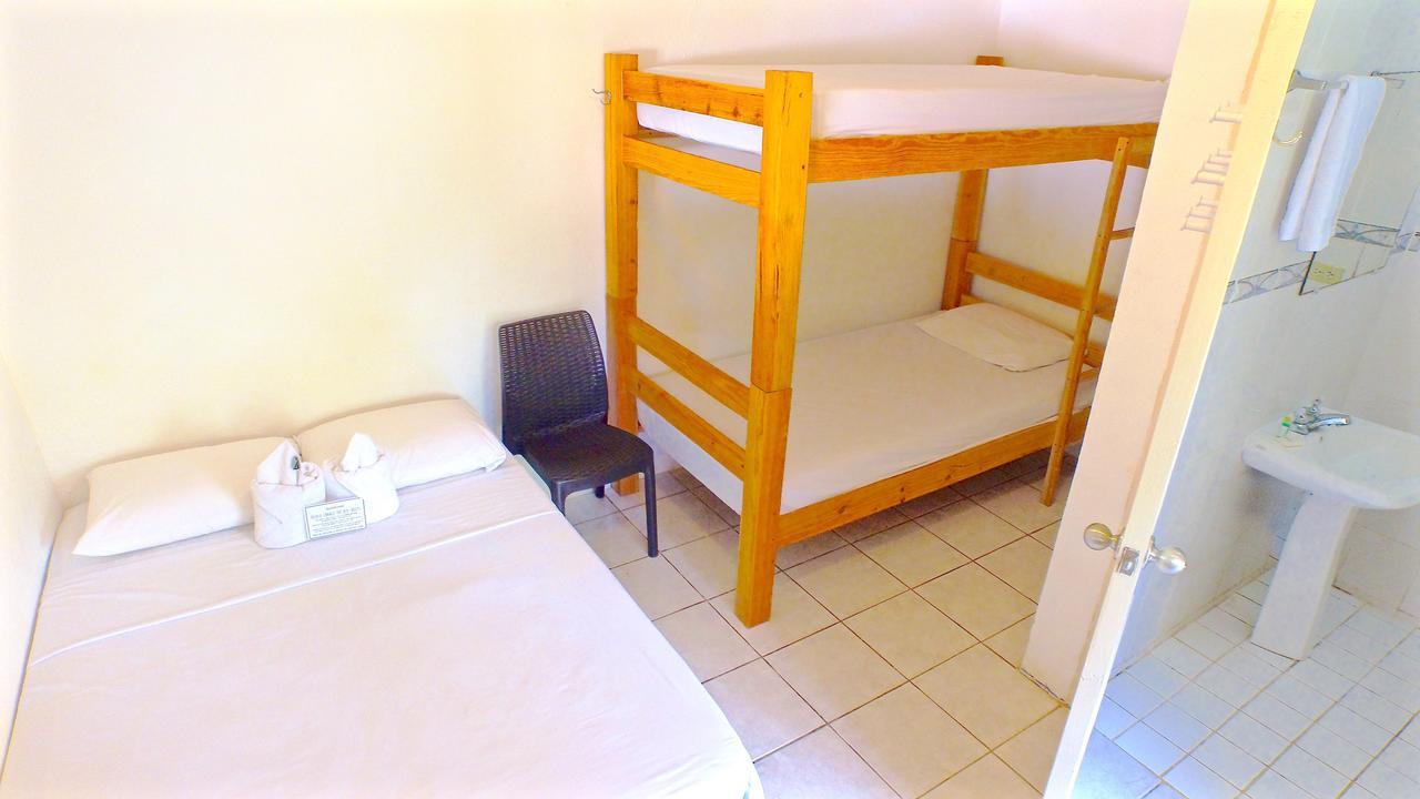 Sunshine Hotel Little Corn Island Buitenkant foto