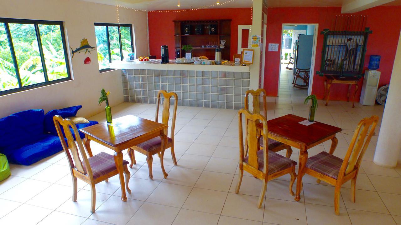 Sunshine Hotel Little Corn Island Buitenkant foto