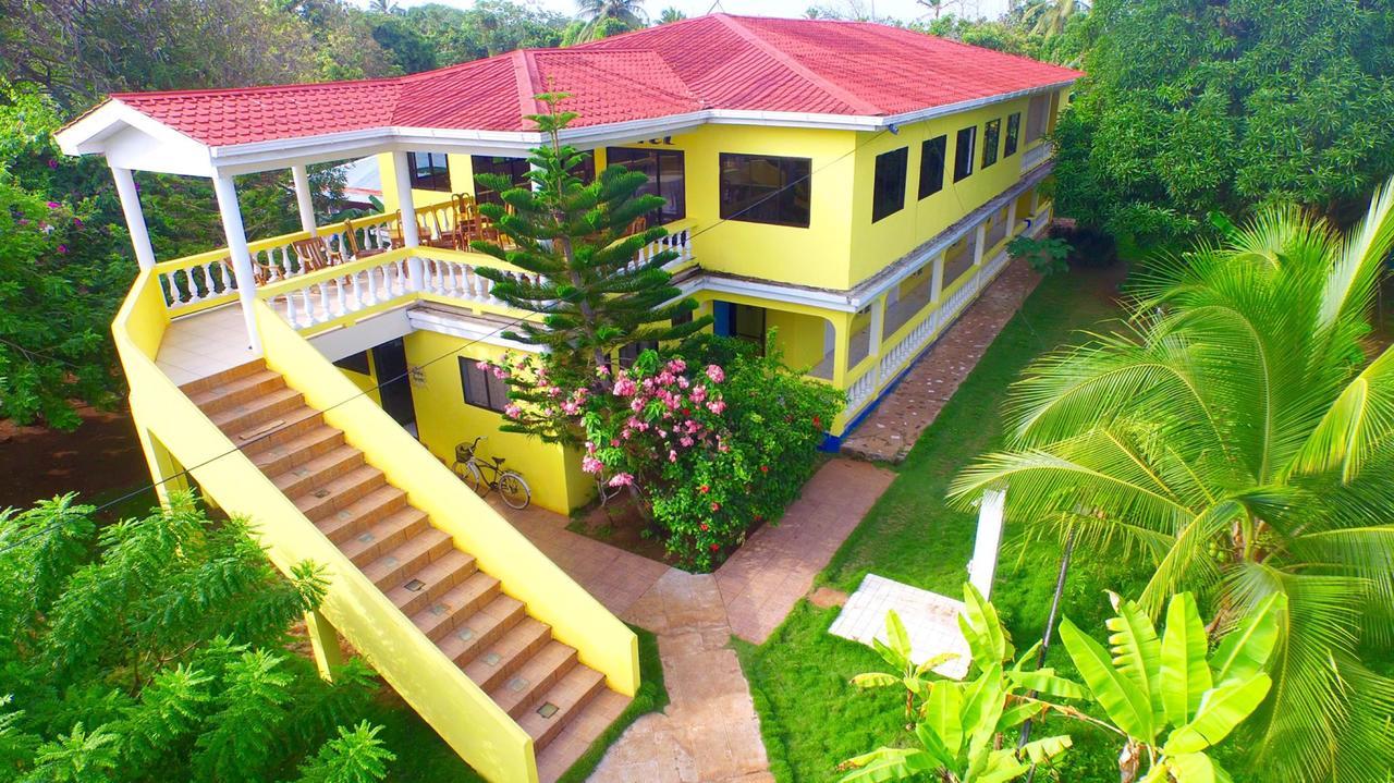 Sunshine Hotel Little Corn Island Buitenkant foto